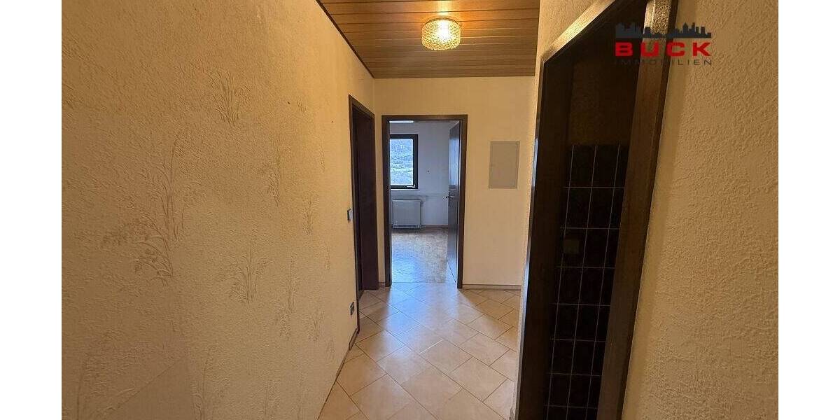 Etagenwohnung Bad Überkingen - 4 Zimmer, 108 m&sup2;, 219.000&euro; | Angebot:26080807