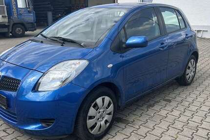 Toyota Yaris 109.000 km 1.599 &euro; Nersingen 89278