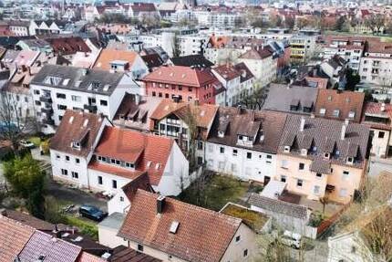 Haus Neu-Ulm Stadtmitte - 9 Zimmer, 260 m&sup2;, 1.040.000&euro; | Angebot:25702925