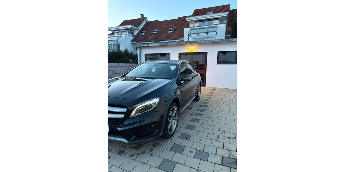 Mercedes-Benz GLA-Klasse 144.000 km 16.600 &euro; Neu-Ulm 89210