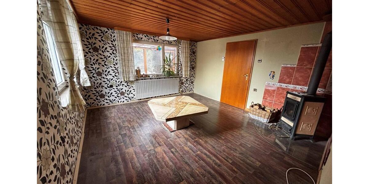 Einfamilienhaus Bibertal - 8 Zimmer, 126 m&sup2;, 258.000&euro; | Angebot:25839240