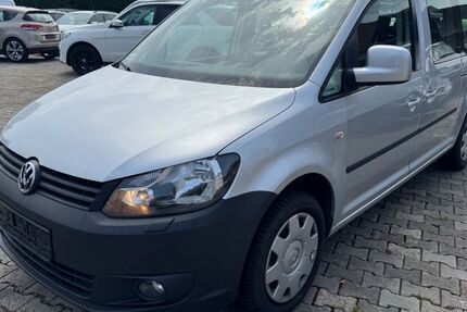 VW Caddy 181.363 km 7.950 &euro; Achstetten 88480