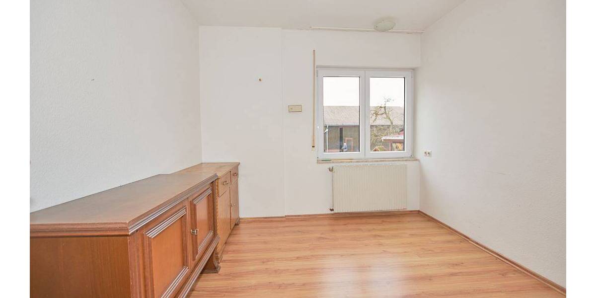 Mehrfamilienhaus, Wohnhaus Ehingen (Donau) Dächingen - 8 Zimmer, 256 m&sup2;, 350.000&euro; | Angebot:26204708