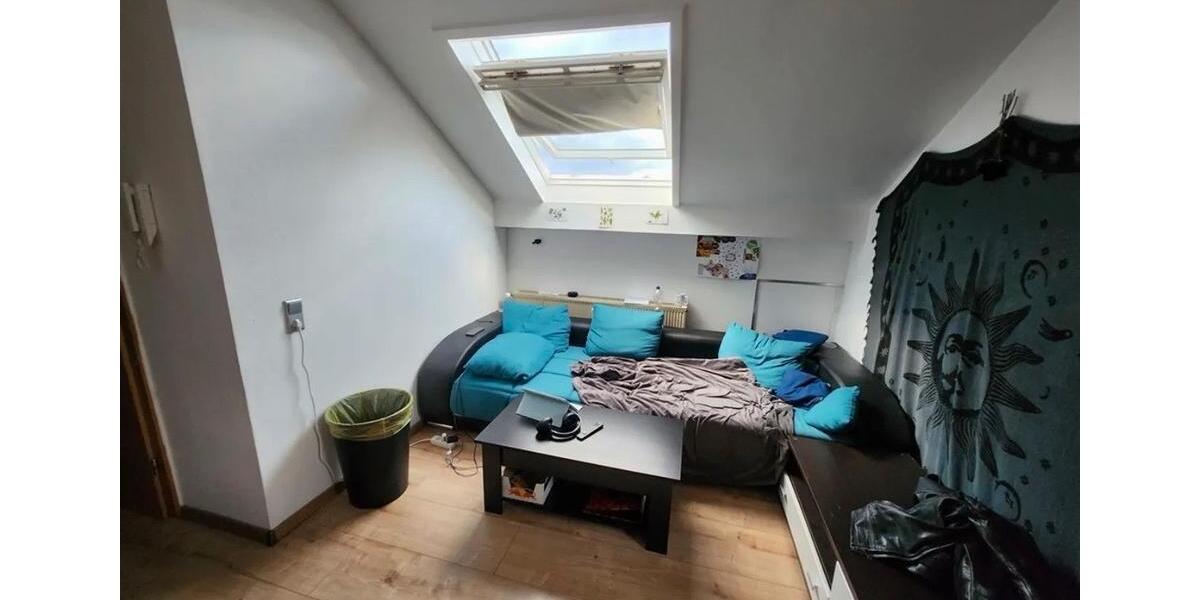 Dachgeschoßwohnung Ehingen (Donau) - 3 Zimmer, 64 m&sup2;, 155.000&euro; | Angebot:27096420