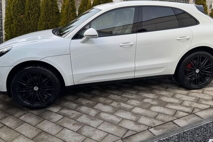Porsche Macan 140.000 km 38.400 &euro; Ehingen 89584