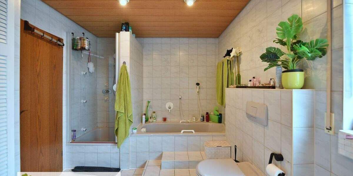 Einfamilienhaus Neu-Ulm Pfuhl - 5 Zimmer, 147 m&sup2;, 649.000&euro; | Angebot:25741706