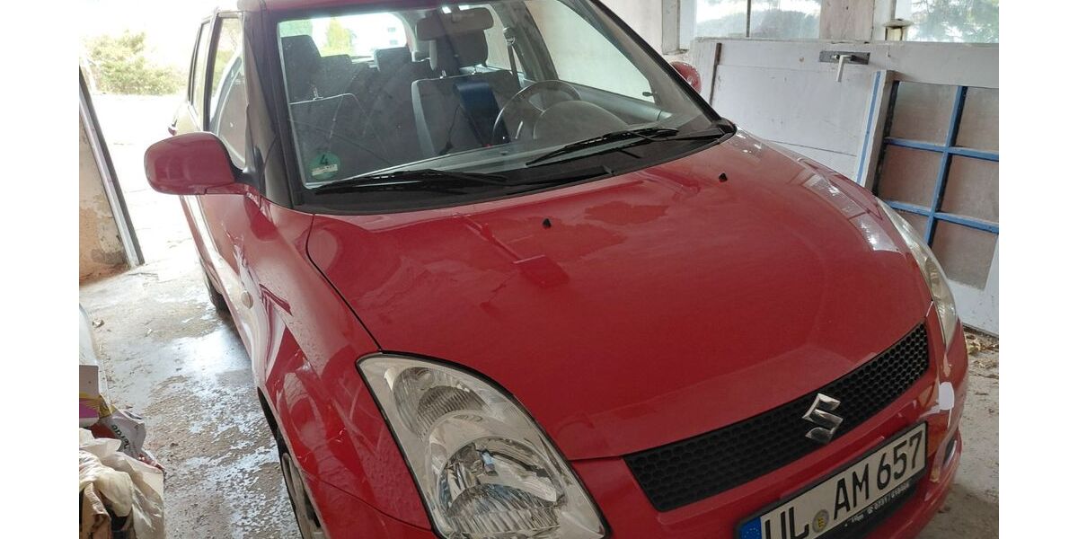 Suzuki Swift 117.000 km 2.500 &euro; Ulm 89081