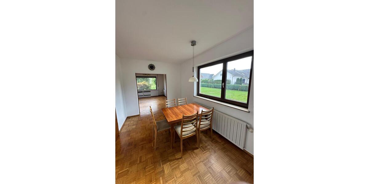 Einfamilienhaus Bernstadt - 8 Zimmer, 185 m&sup2;, 495.000&euro; | Angebot:26048978