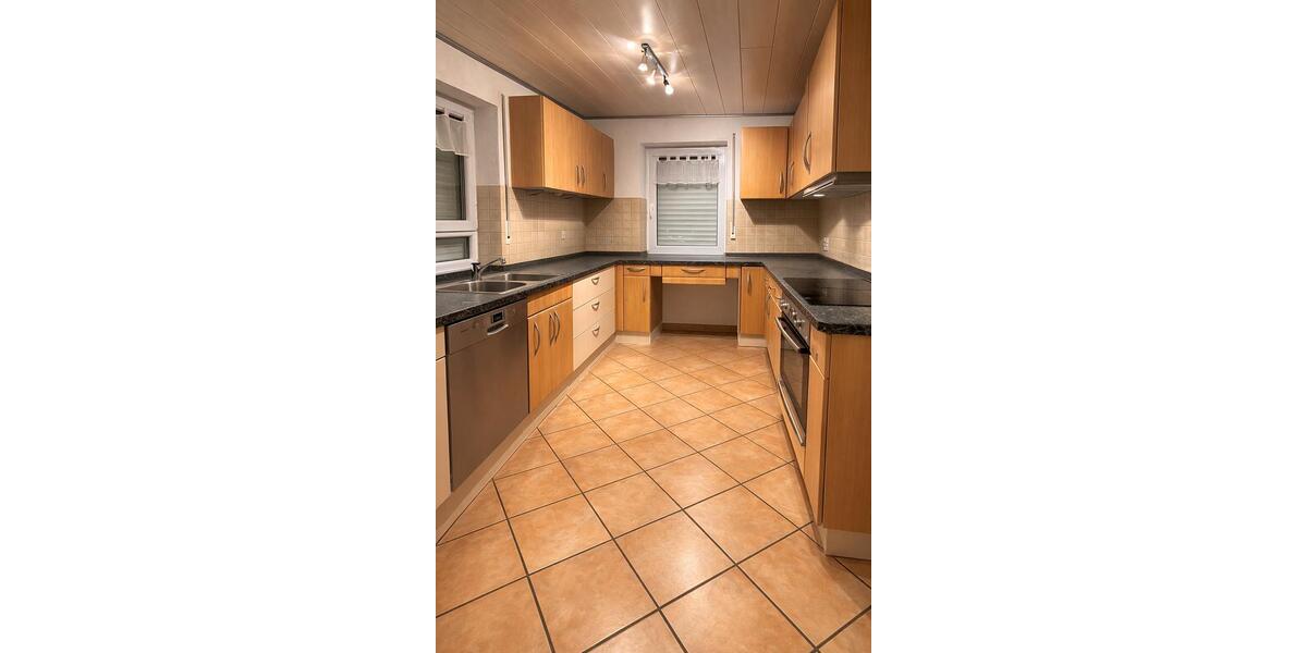 Etagenwohnung Burgrieden - 1 Zimmer, 200 m&sup2;, 500&euro; | Angebot:25366418