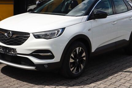 Opel Grandland (X) 19.900 km 18.490 &euro; Ulm 89073