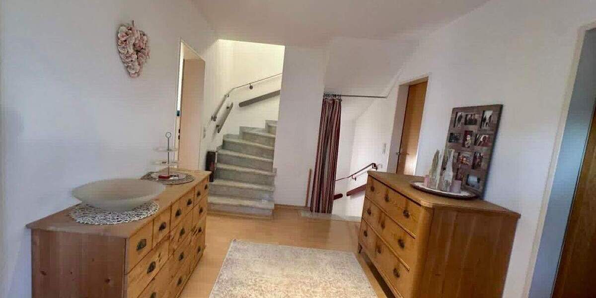 Reihenendhaus Günzburg - 6 Zimmer, 146 m&sup2;, 419.000&euro; | Angebot:25915913