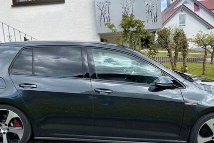 VW Golf 136.500 km 17.500 &euro; Erbach 89155