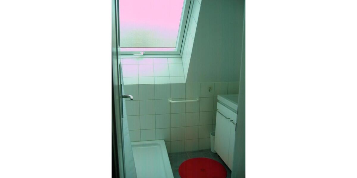 Dachgeschoßwohnung Neu-Ulm Burlafingen - 1.5 Zimmer, 31 m&sup2;, 450&euro; | Angebot:25168564