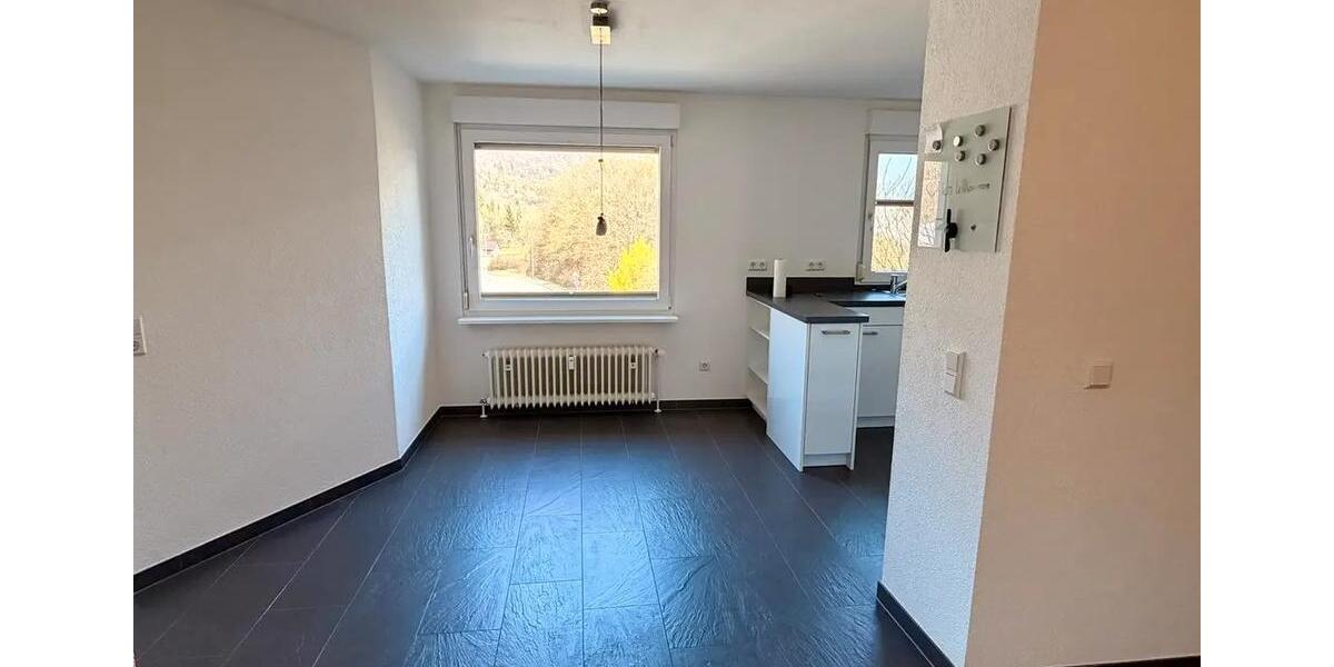 Hochparterre Bad Überkingen - 4.5 Zimmer, 120 m&sup2;, 1.260&euro; | Angebot:26045351