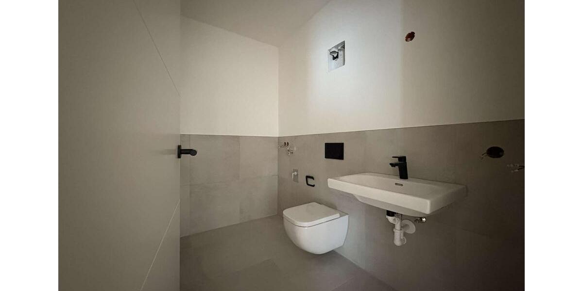 Erdgeschoßwohnung Weißenhorn - 5.5 Zimmer, 122 m&sup2;, 1.696&euro; | Angebot:24780069