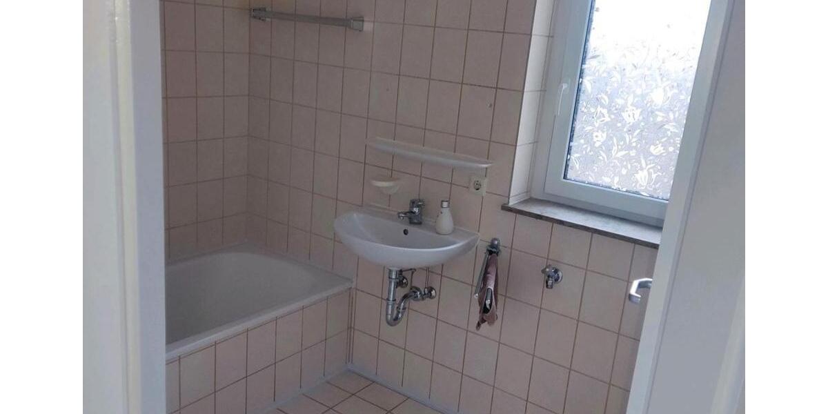 Dachgeschoßwohnung Amstetten - 3.5 Zimmer, 76 m&sup2;, 850&euro; | Angebot:25995948