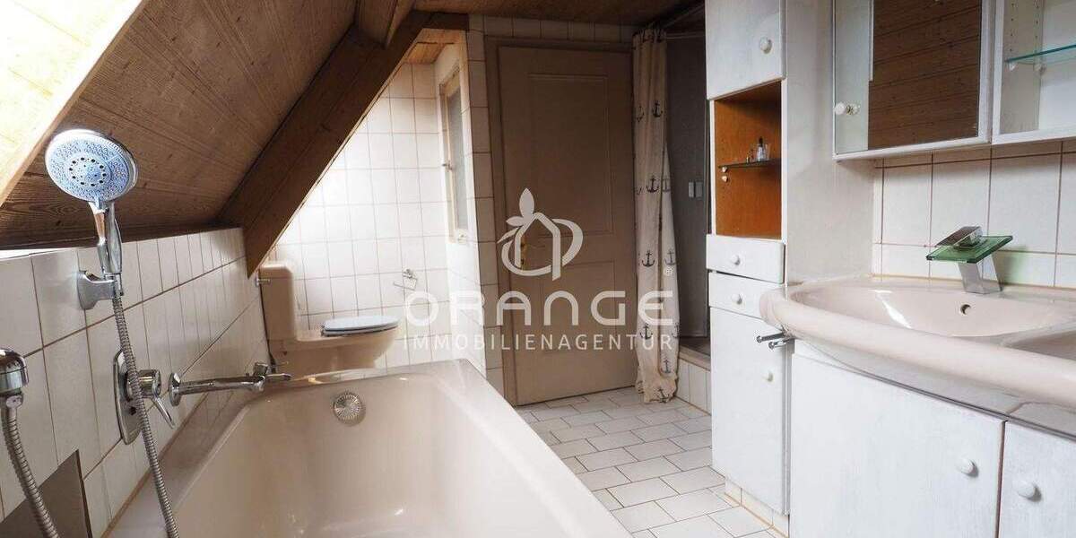 Mehrfamilienhaus, Wohnhaus Niederstotzingen - 5 Zimmer, 157 m&sup2;, 195.000&euro; | Angebot:25670711