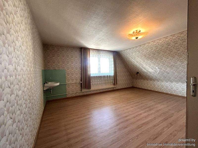 Doppelhaushälfte Laichingen-Feldstetten Feldstetten - 9 Zimmer, 168 m&sup2;, 249.000&euro; | Angebot:25672482