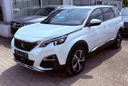 Peugeot 5008 101.000 km 16.990 &euro; Ulm-Jungingen 89081