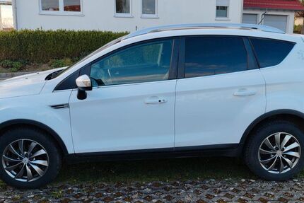 Ford Kuga 198.500 km 5.799 &euro; Allmendingen 89604
