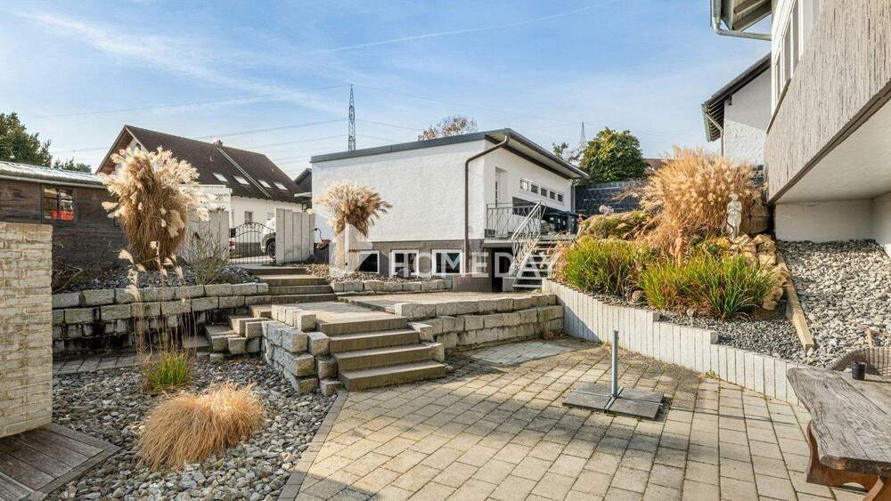 Einfamilienhaus Illertissen Tiefenbach - 7 Zimmer, 267 m&sup2;, 1.150.000&euro; | Angebot:25737638