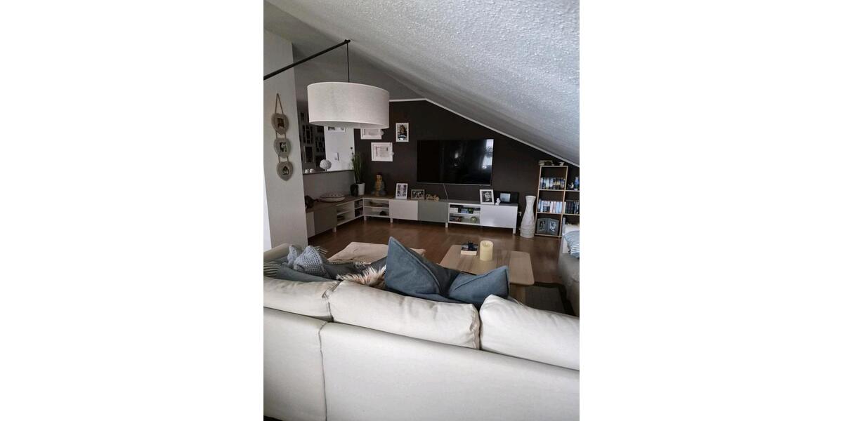 Dachgeschoßwohnung Laupheim - 3 Zimmer, 105 m&sup2;, 950&euro; | Angebot:25334980