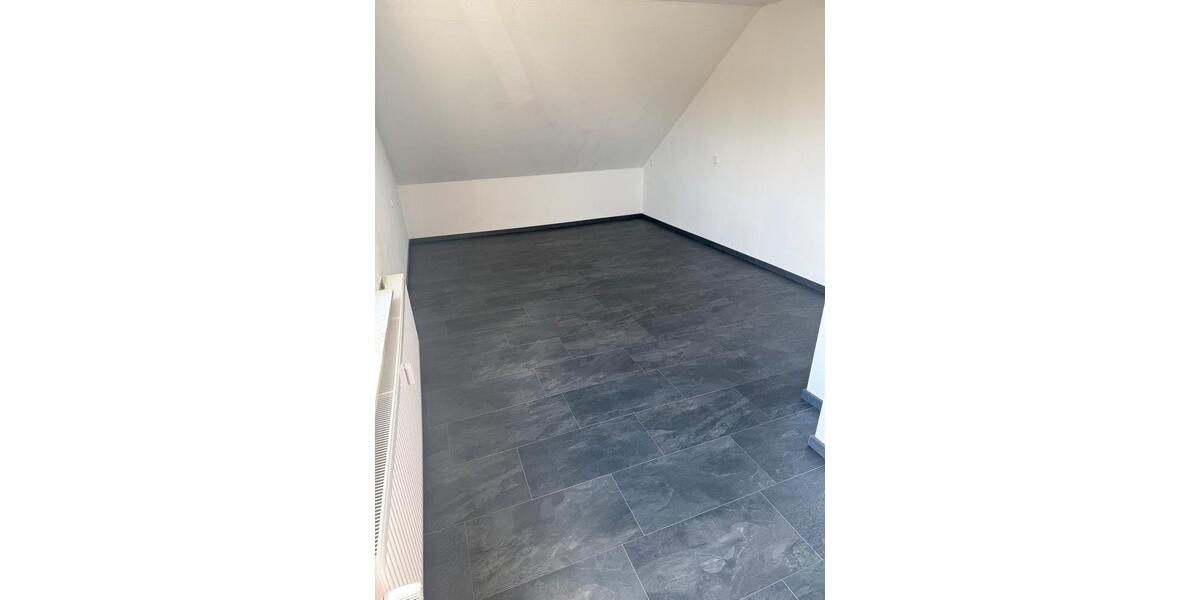 Etagenwohnung Laichingen - 3 Zimmer, 70 m&sup2;, 900&euro; | Angebot:25979014