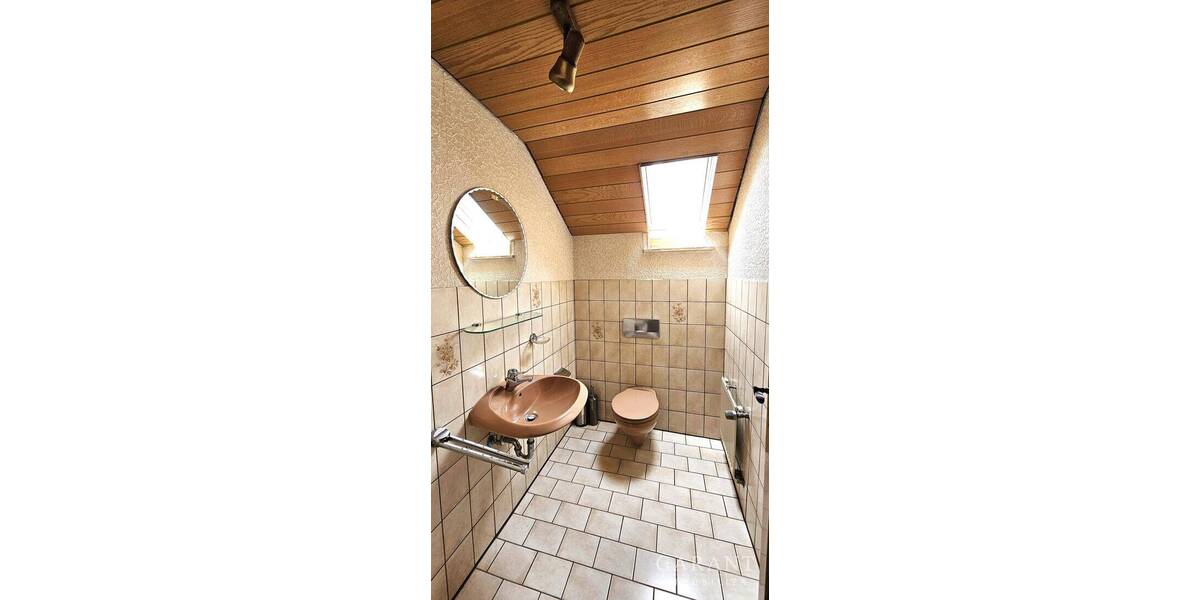 Einfamilienhaus Ichenhausen - 8 Zimmer, 200 m&sup2;, 565.000&euro; | Angebot:25707717