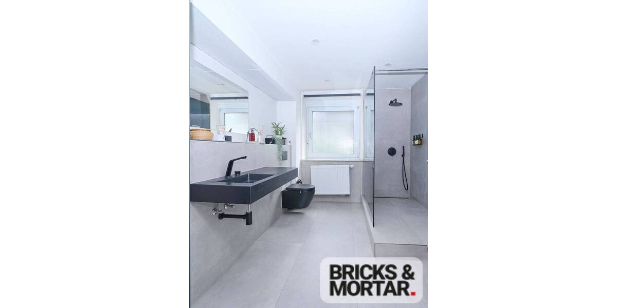 Einfamilienhaus Weißenhorn - 9 Zimmer, 250 m&sup2;, 590.000&euro; | Angebot:26514835