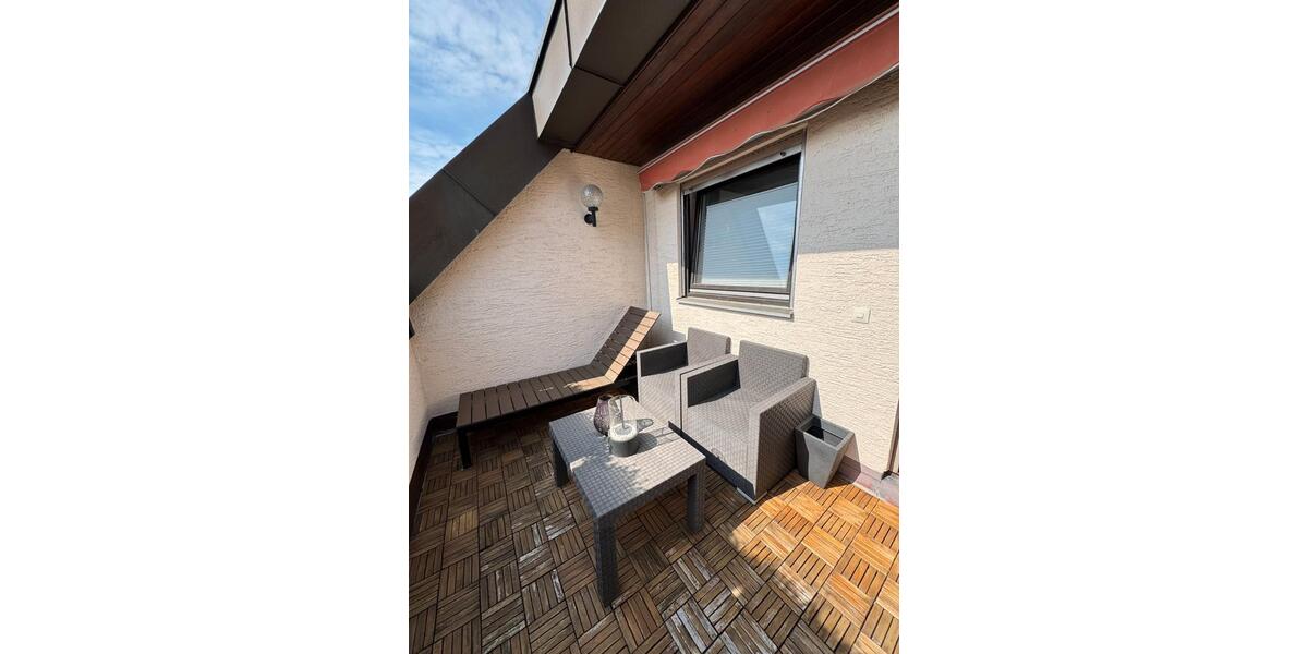 Dachgeschoßwohnung Vöhringen - 3 Zimmer, 62 m&sup2;, 1.000&euro; | Angebot:26050552