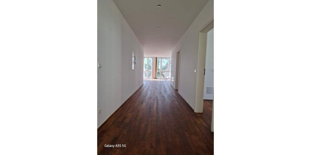 Etagenwohnung Ulm Mitte - 1 Zimmer, 110 m&sup2;, 1.280&euro; | Angebot:25916075