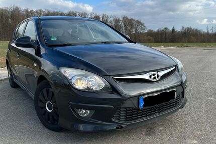 Hyundai i30 203.000 km 2.400 &euro; ulm 89073