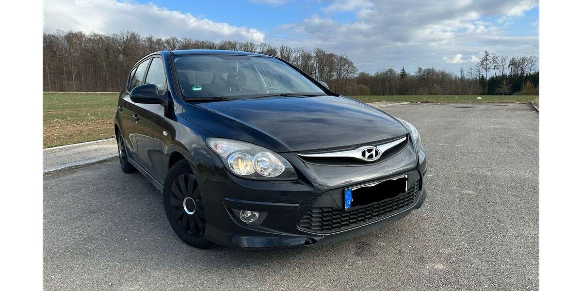 Hyundai i30 203.000 km 2.400 &euro; ulm 89073