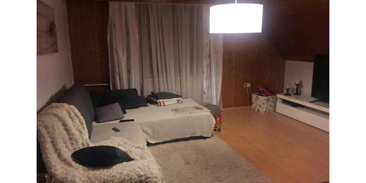 Dachgeschoßwohnung Ichenhausen - 4 Zimmer, 90 m&sup2;, 124.000&euro; | Angebot:26984639