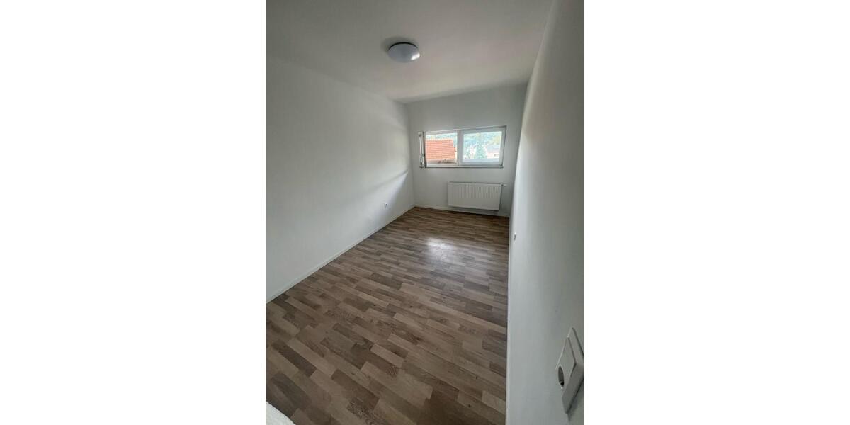 Etagenwohnung Allmendingen - 5 Zimmer, 130 m&sup2;, 350&euro; | Angebot:25404786