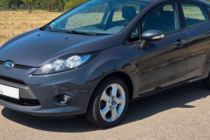 Ford Fiesta 122.000 km 2.550 &euro; Senden 89250