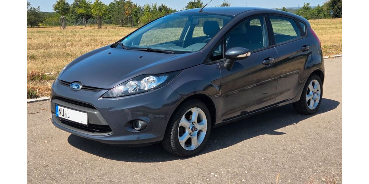 Ford Fiesta 122.000 km 2.550 &euro; Senden 89250