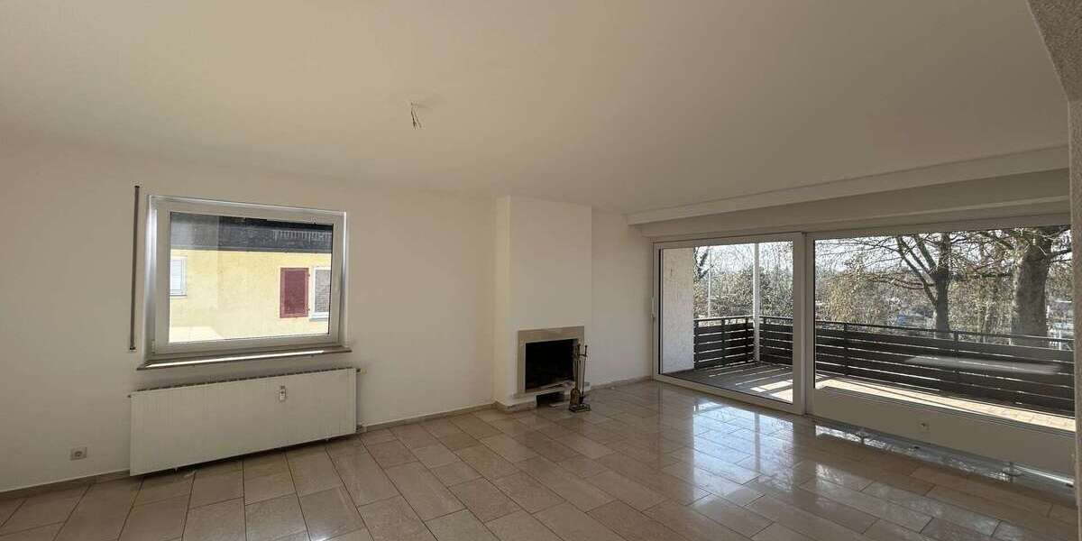 Etagenwohnung Neu-Ulm Ulm - 4.5 Zimmer, 127 m&sup2;, 1.400&euro; | Angebot:26092905