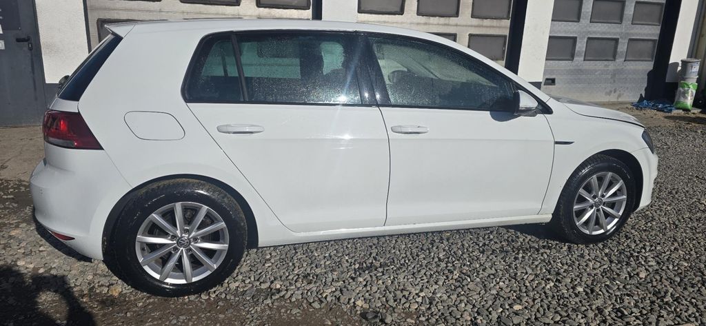 VW Golf 103.000 km 11.299 &euro; Dornstadt 89160