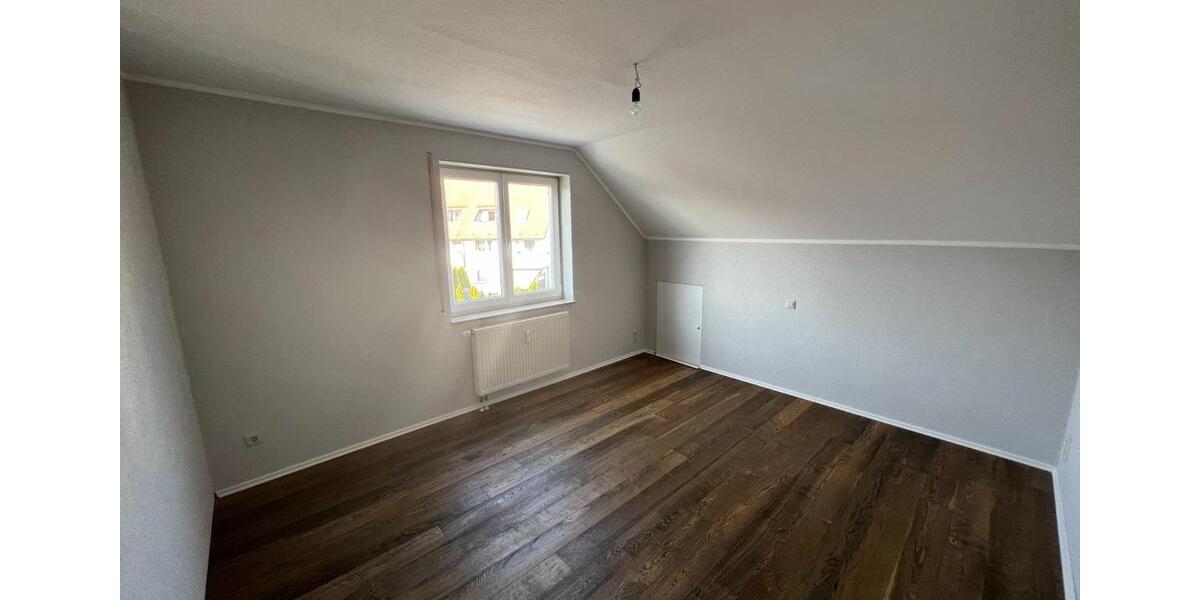 Dachgeschoßwohnung Weißenhorn - 3.5 Zimmer, 97 m&sup2;, 359.000&euro; | Angebot:26088671