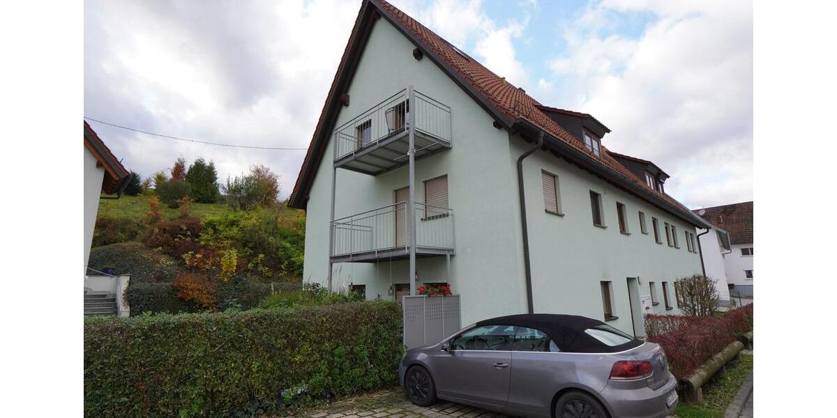 Dachgeschoßwohnung Schwendi - 3 Zimmer, 83 m&sup2;, 777&euro; | Angebot:23785724