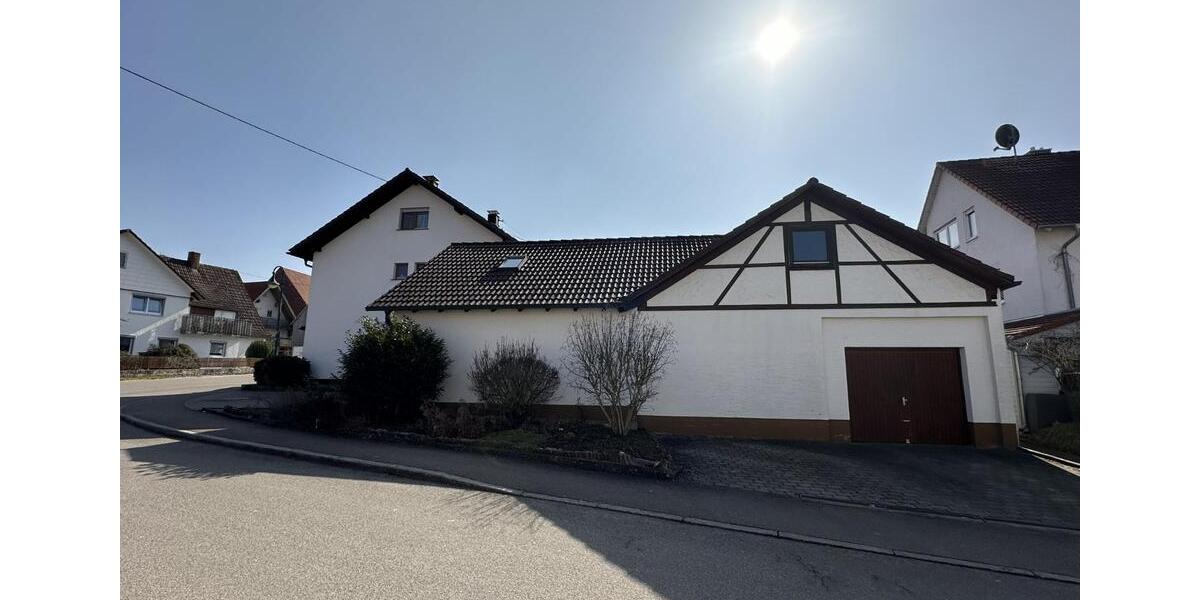 Mehrfamilienhaus, Wohnhaus Blaustein - 7.5 Zimmer, 211 m&sup2;, 519.000&euro; | Angebot:24739983