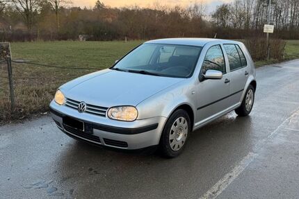 VW Golf 239.500 km 2.490 &euro; Dornstadt 89160