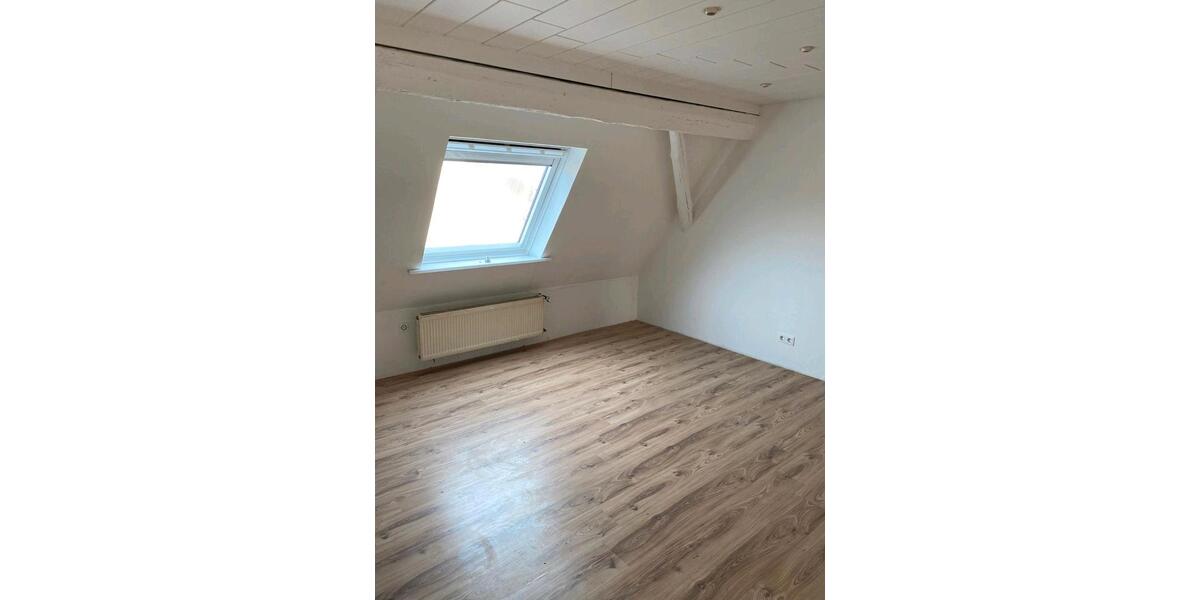 Etagenwohnung Geislingen an der Steige - 4 Zimmer, 129 m&sup2;, 1.180&euro; | Angebot:25646139