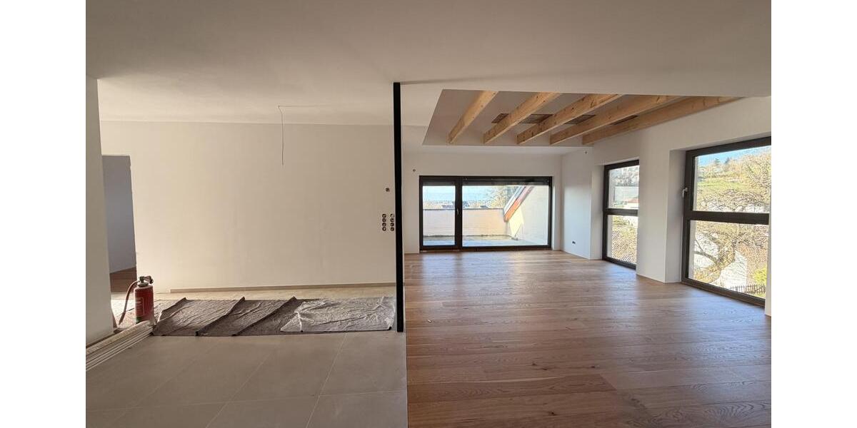 Dachgeschoßwohnung Elchingen Oberelchingen - 4 Zimmer, 133 m&sup2;, 1.800&euro; | Angebot:26359362