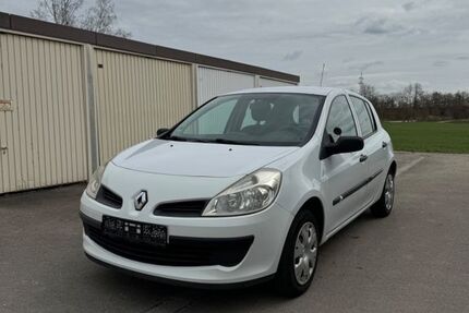 Renault Clio 117.000 km 2.050 &euro; Neu-Ulm 89231