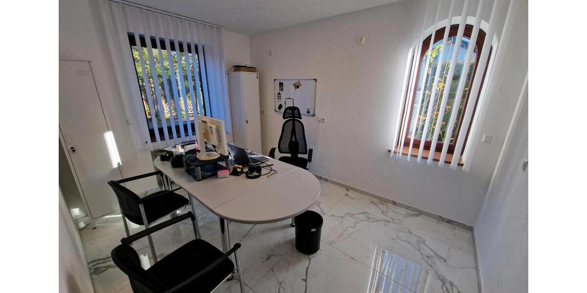 Einfamilienhaus Illertissen - 10 Zimmer, 1.390.000&euro; | Angebot:22655444