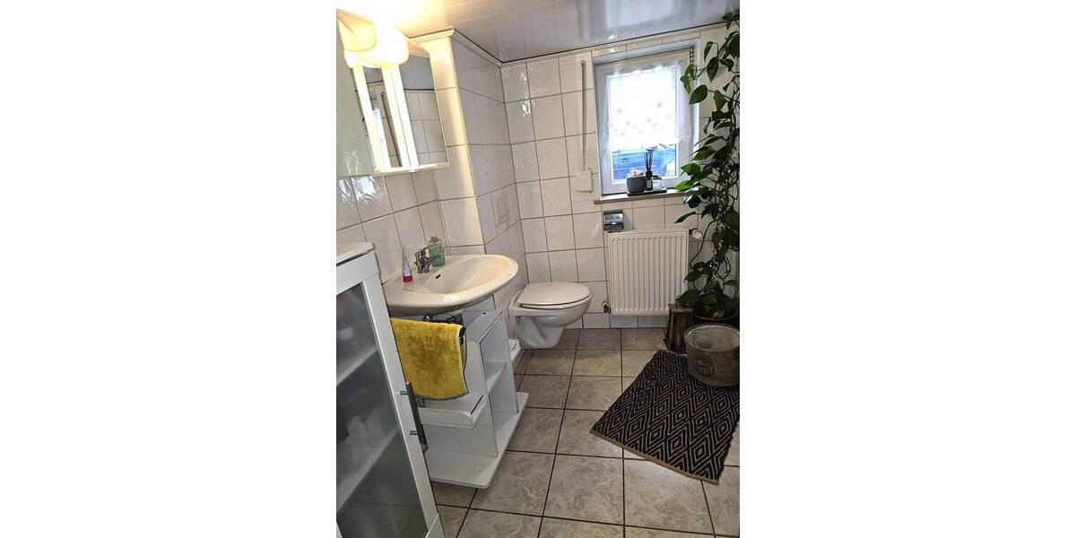Einfamilienhaus Laichingen Feldstetten - 7 Zimmer, 202 m&sup2;, 299.000&euro; | Angebot:25695096