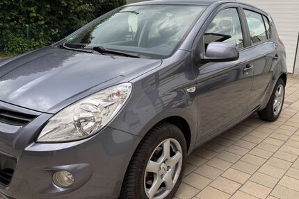 Hyundai i20 21.650 km 8.200 &euro; Illertissen 89257