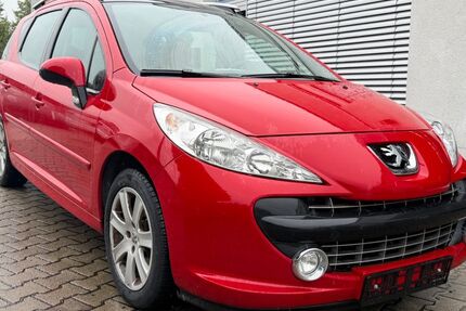 Peugeot 207 84.000 km 3.990 &euro; Elchingen 89275